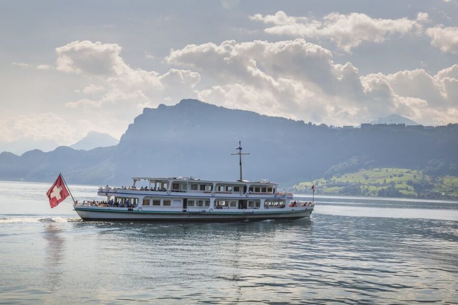 Lucerne: Walking and Boat Tour with Cheese & Wine Tasting - Musegg Wall and the City Wall Feel: Views With a Purpose