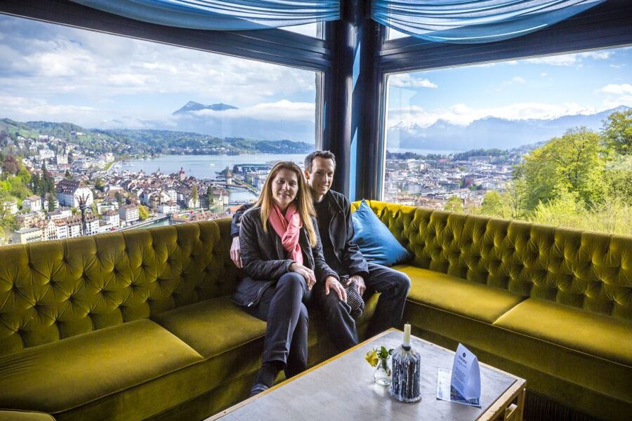 Lucerne: Walking and Boat Tour with Cheese & Wine Tasting - Lake Lucerne Cruise for a Full Hour: See Lucerne From the Water
