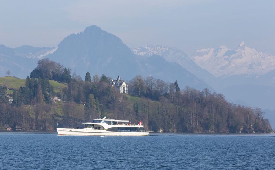 Lucerne: Walking and Boat Tour with Cheese & Wine Tasting - Swiss Cheese and Wine Tasting: Worth It If You Like a Proper Finish