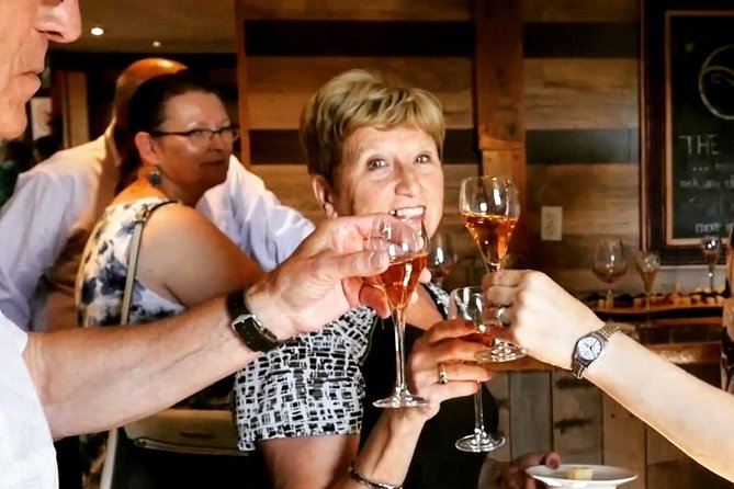 Lunch in the Vineyard: A Scenic Niagara Wine Tour Experience - Queenston Mile Vineyard: Small-Lot Wines, a Modern Barn, and Escarpment Views