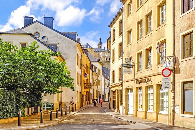 Luxembourg city walking and wine tasting tour - Chemin de la Corniche: the viewpoint stop that earns its reputation