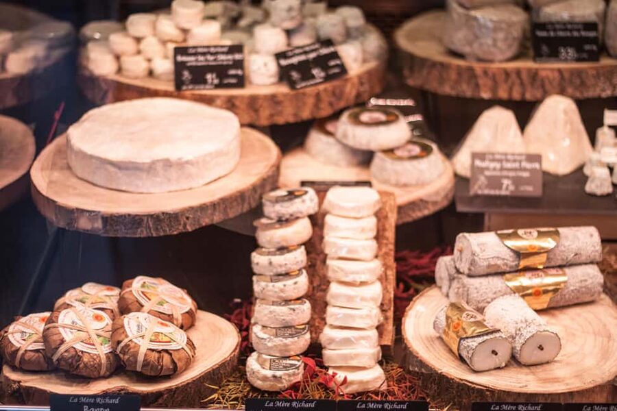 Lyon: Old Town Food Tour with 6 French Food Tastings & Wine - Meeting at Place du Change and the Smart Pace for 3 Hours