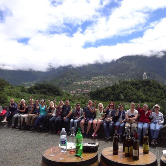 Madeira: Cabo Girão, Wine Tasting, & Serra d'Água Jeep Tour - Quinta do Barbusano winery: what the wine tasting actually gives you