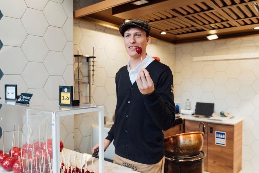 Madrid Guided Food Tour with Tapas and Spanish Wine - What you drink: wine, vermouth, tinto de verano, or alcohol-free