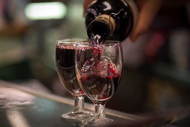Madrid Local's Wine and Tapas Lunch Tour with a side of History - Why this Madrid wine and tapas walk works so well