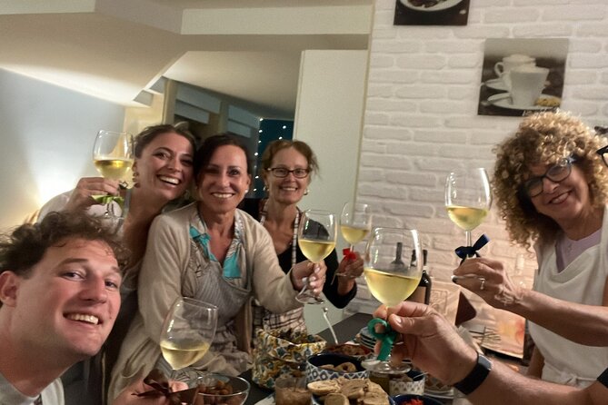 Make pasta, drink wine. Cooking class with transported included! - A Lecce Evening Built Around Pasta and Place