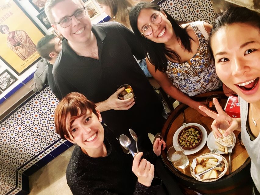 Malaga: Flamenco, Tapas, and Wine Tour - Old taverns, tapas myths, and one unforgettable show in 4 hours