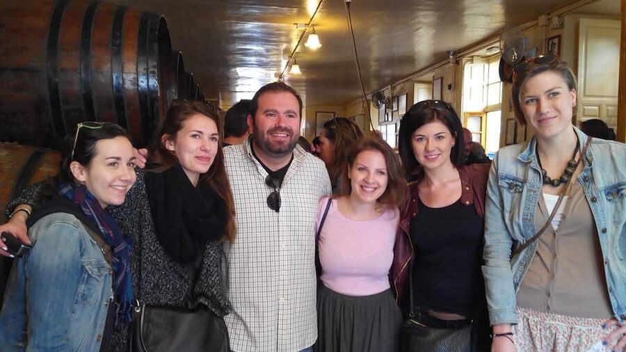 Malaga: PREMIUM TAPAS TOUR Paella, Tapas, Winery & Flamenco - Stop 1: The wine tavern lesson and how to taste the Spanish way