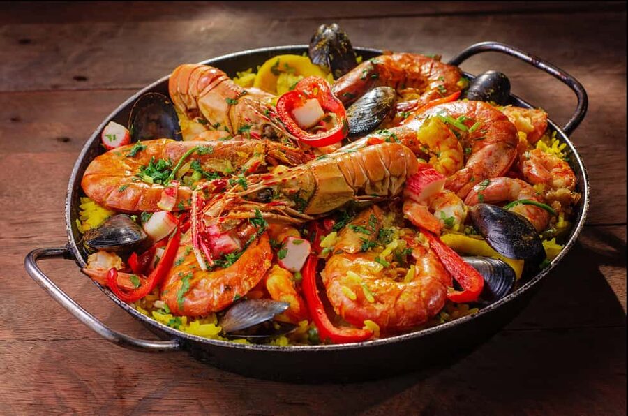Malaga: PREMIUM TAPAS TOUR Paella, Tapas, Winery & Flamenco - Meeting at Antigua Casa de Guardia near Metro L1 Atarazanas