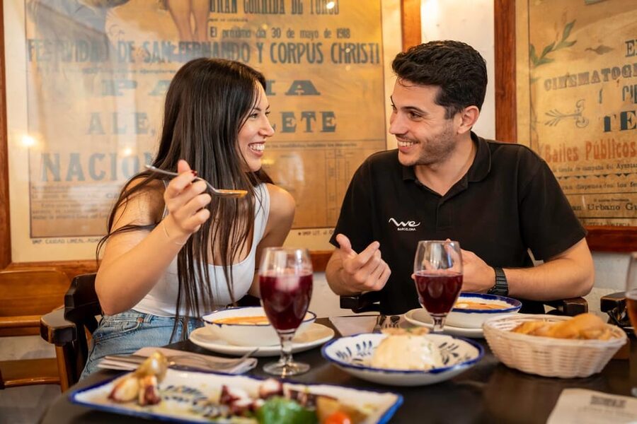 Málaga: Tapas, Wine & Rooftops Private Tour - Malaga on foot: the Cathedral, the port, and architecture stories