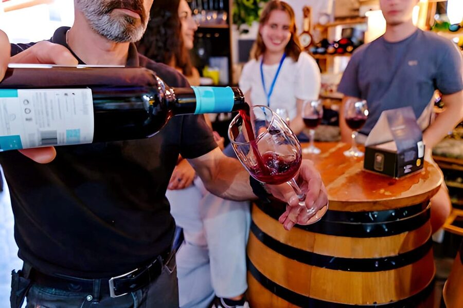 Malaga: Wine and Tapas Tour with Tastings and Drinks - Quick take: the highlights that matter