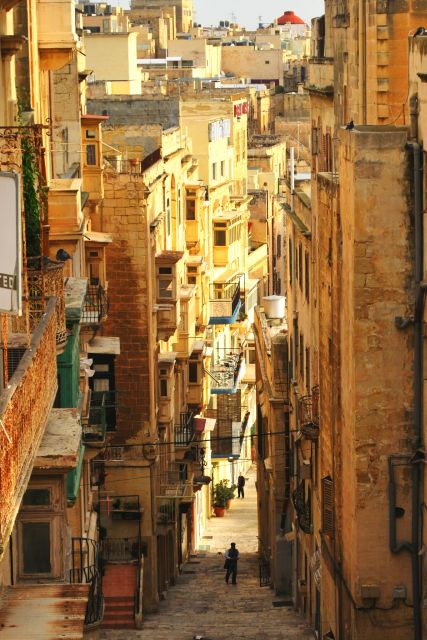 Malta’s 3 Cities Tour & Wine Tasting - Three Cities by bus and foot: the smart way to see Malta’s fortifications