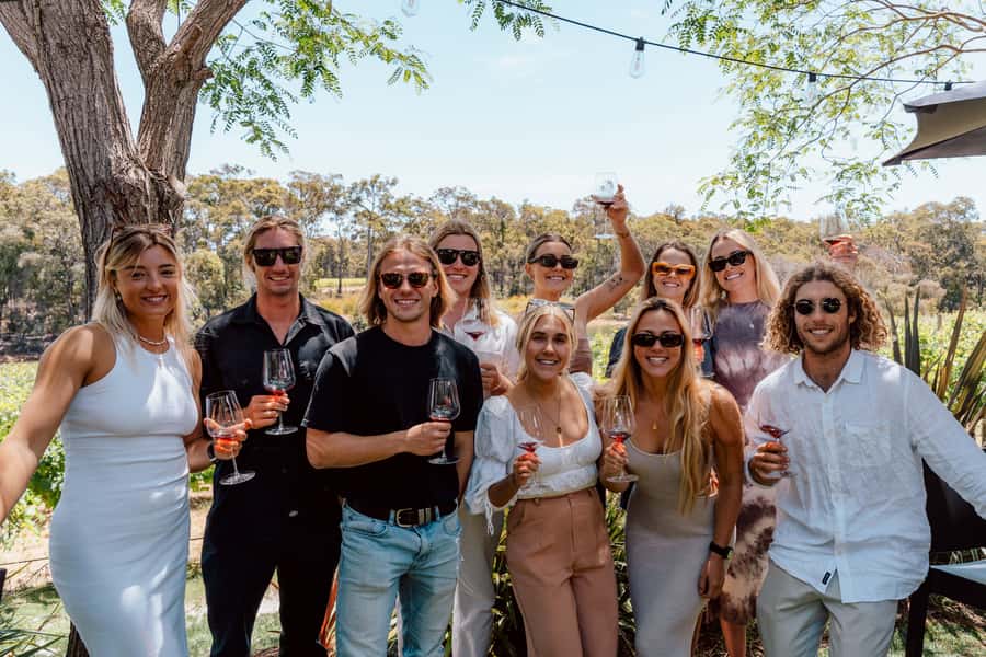 Margaret River: Boutique Wine Tour w. Blind Tasting + Lunch - Olio Bello lunch: woodfired pizza that keeps the day moving