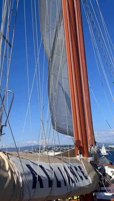 Marseille: Calanques Sailing Cruise with Lunch and Wine - Snorkeling and swimming: two breaks that do the heavy lifting