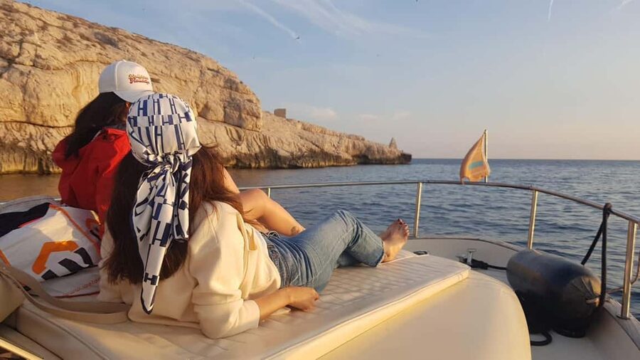 Marseille: Sunset Boat Cruise with Buffet and Organic Wine - Marseille Sunset on a Quiet Electric Boat