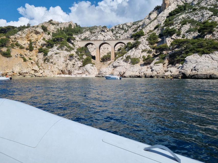 Marseille: Sunset Boat Cruise with Rosé Wine & Snacks - Rosé apéro on board: why snacks matter on a 3-hour trip