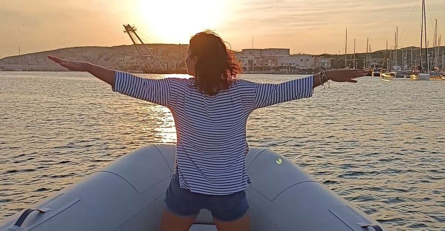 Marseille: Sunset Boat Cruise with Rosé Wine & Snacks - Small group max 10: the difference you’ll feel