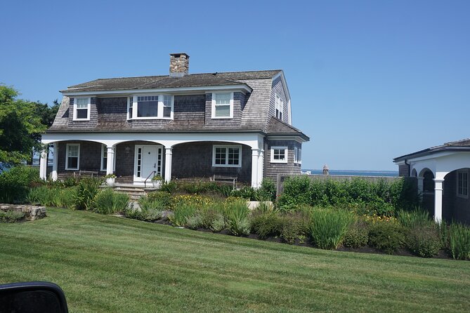 Martha's Vineyard Day Trip with Optional Island Tour from Boston - Price and value: what $130 includes (and what doesn’t)