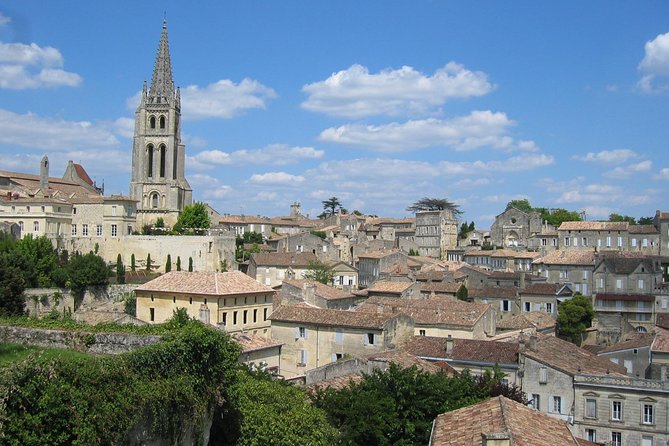 Medoc or Saint Emilion Wine Tasting and Chateau from Bordeaux - How Many Wines and Why the Snacks Actually Help