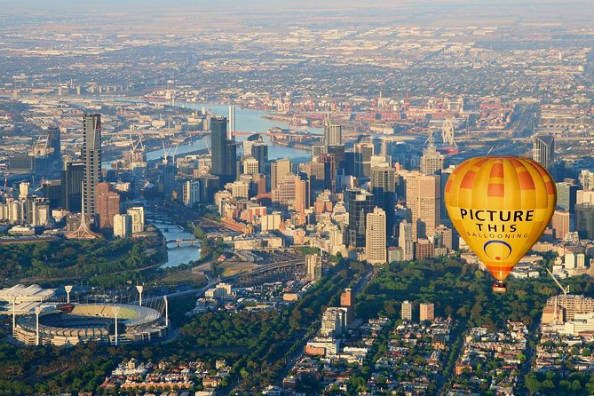 Melbourne sunrise balloon flight & champagne breakfast - Price and value: $400.94 per person, and what you’re paying for