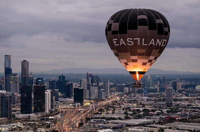 Melbourne sunrise balloon flight & champagne breakfast - Should you book this Melbourne sunrise balloon flight?