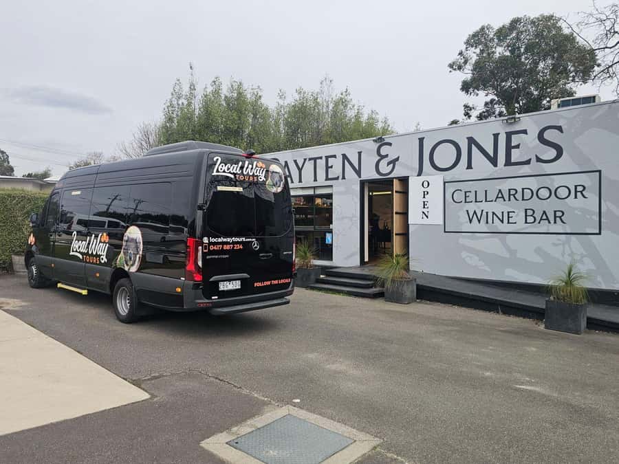 Melbourne: Yarra Valley Half-Day Wine Tour - Arts Centre Melbourne pickup and the VIP ride comfort that actually helps