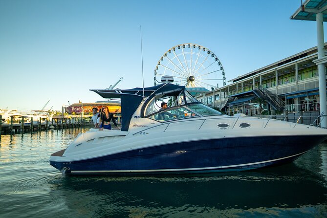 Miami: 2 Hour Private Yacht Cruise - Night or sunset: when the same route turns into a different memory