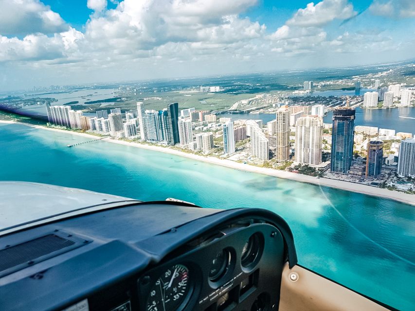 Miami Beach: Private Luxury Airplane Tour with Champagne - Key Biscayne, Sunny Isles, and the skyline puzzle pieces