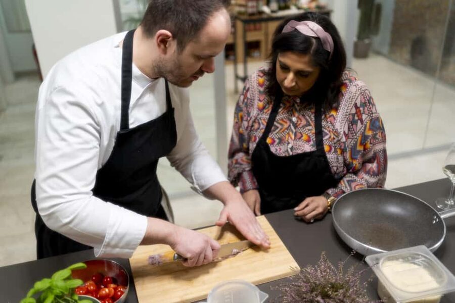 Milan: Pasta, Gnocchi and Tiramisù Cooking Class with Wine - The pace: 3 hours, small group, and why that’s a plus