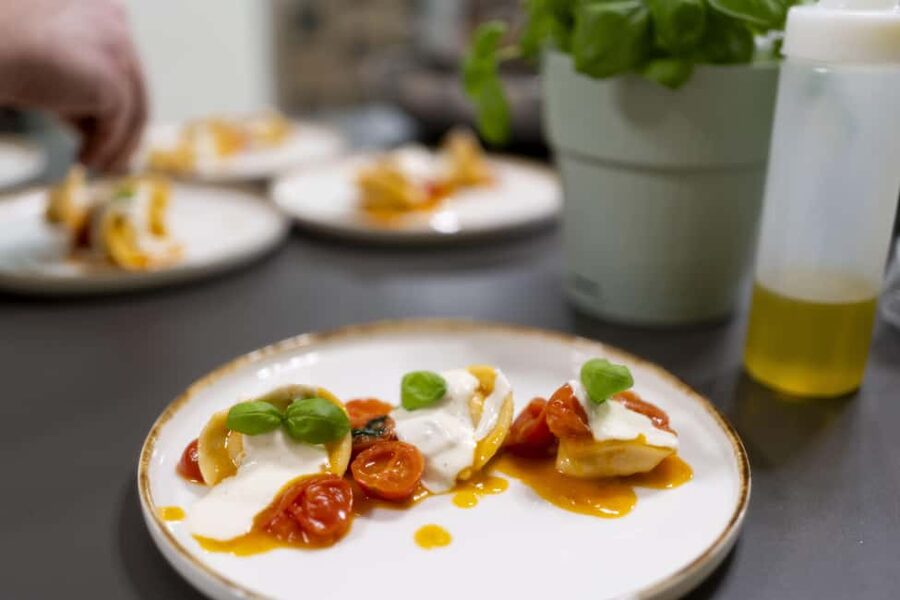 Milan: Pasta, Gnocchi and Tiramisù Cooking Class with Wine - Dietary needs and allergies: what you should do before you arrive