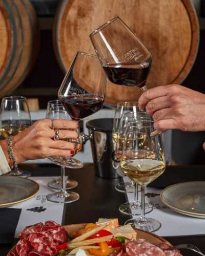 Milan Urban Winery: Taste & Tour at Cantina Urbana - The 1.5-hour flow: what your evening plan should look like