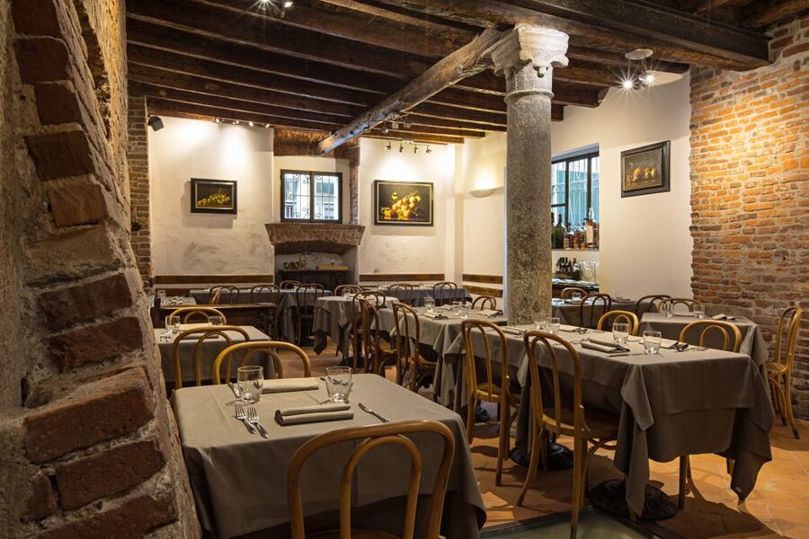 Milan: Wine Tasting Experience in the City Centre - Practical tips so your night goes smoothly