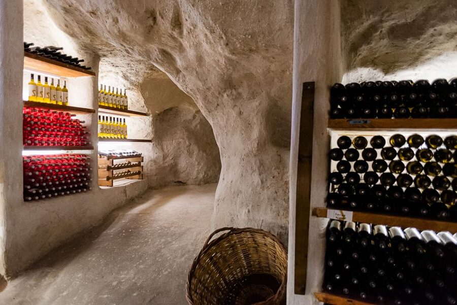 Milos Island: Kostantakis Winery Wine Tasting Experience - Potential Downsides: Heat, Timing, and Getting Back to Your Plans