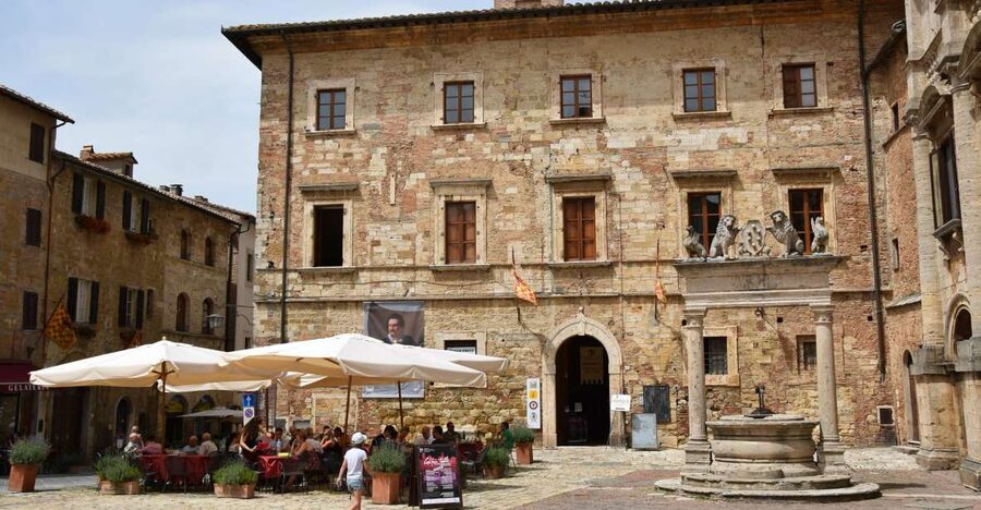 Montepulciano: Winery Tour and Tasting - Meeting Talosa Cantina Storica: how the experience starts