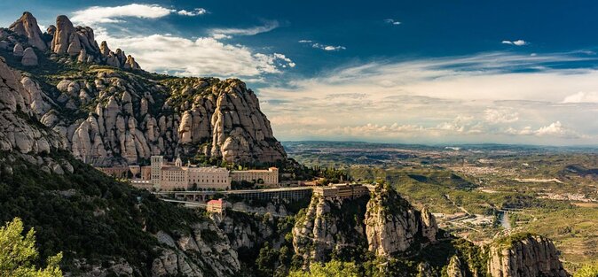 Montserrat,Vineyard, Wine Tasting Small Group Tour & Hotel Pickup - Key highlights worth your attention