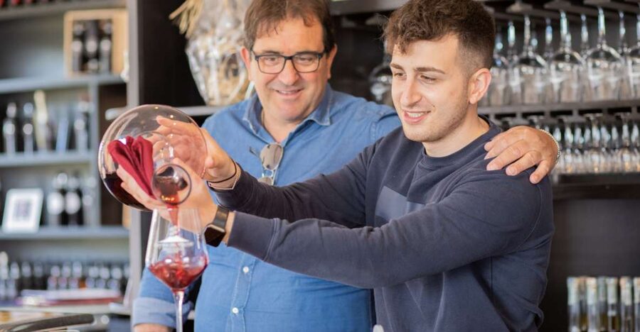 Mount Vesuvius: Vineyard Tour with Wine Tasting and Lunch - Mount Vesuvius Vineyard Tour: Why This Tasting Feels Different