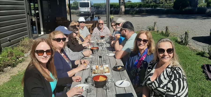 Napier: Afternoon Winery Tour Tasting at 3 Great Wineries - Timing and Transport: Real-World Logistics That Affect Your Day