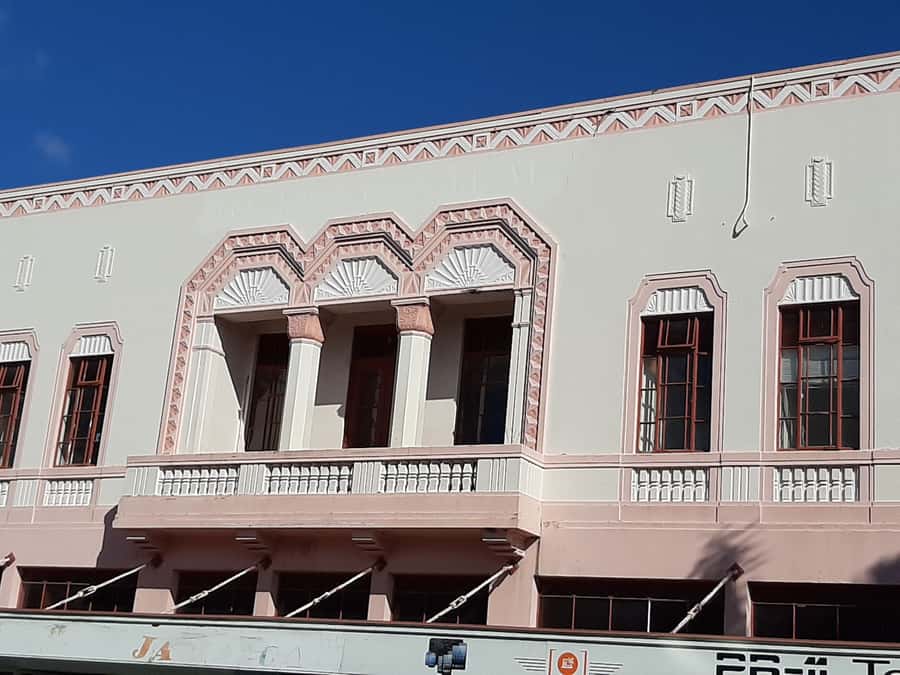 Napier: Art-Deco + Te Mata Peak+ Garden Walk + Wine Tasting - A 3.5-Hour Napier Combo That Fits a Shore Day