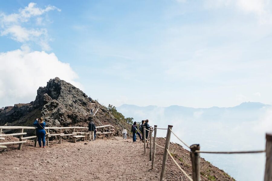 Naples: Pompeii and Mt. Vesuvius with Lunch and Wine Tasting - Key moments that make this tour worth your time