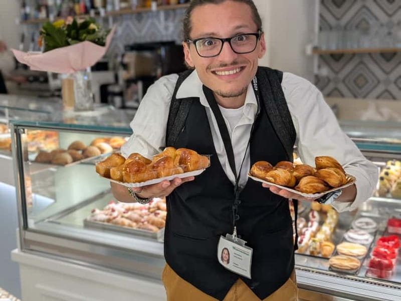 Naples: Street Art, Wine and Food Tasting Walking Tour - Porta San Gennaro and San Gennaro: a smart opening for first-time Naples