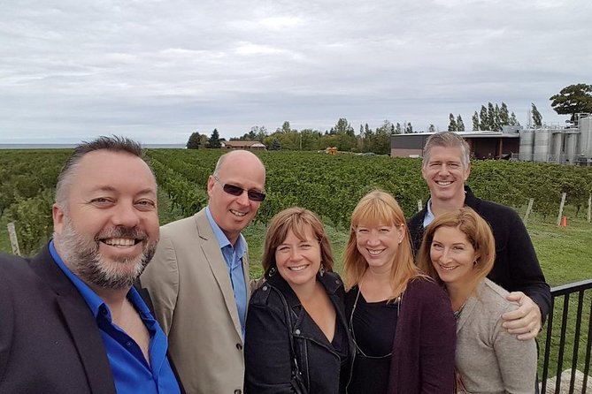 Niagara-on-the-Lake Small Group Wine Tour with Picnic Lunch - The lunch break: catered picnic-style, sometimes more restaurant than blanket