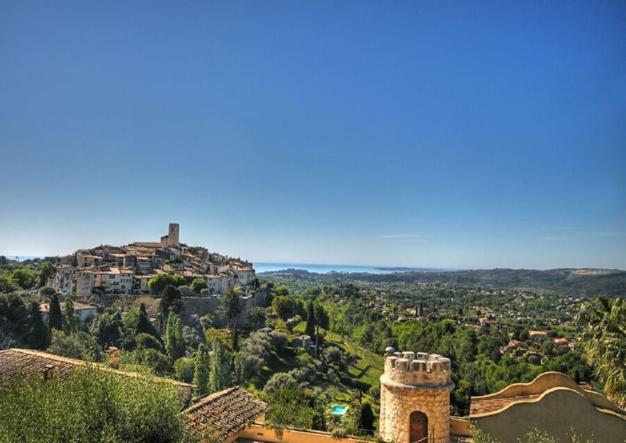 Nice: Half-Day Saint Paul de Vence and Wine Tasting Tour - Saint-Paul-de-Vence in about an hour: beautiful, walkable, and fast
