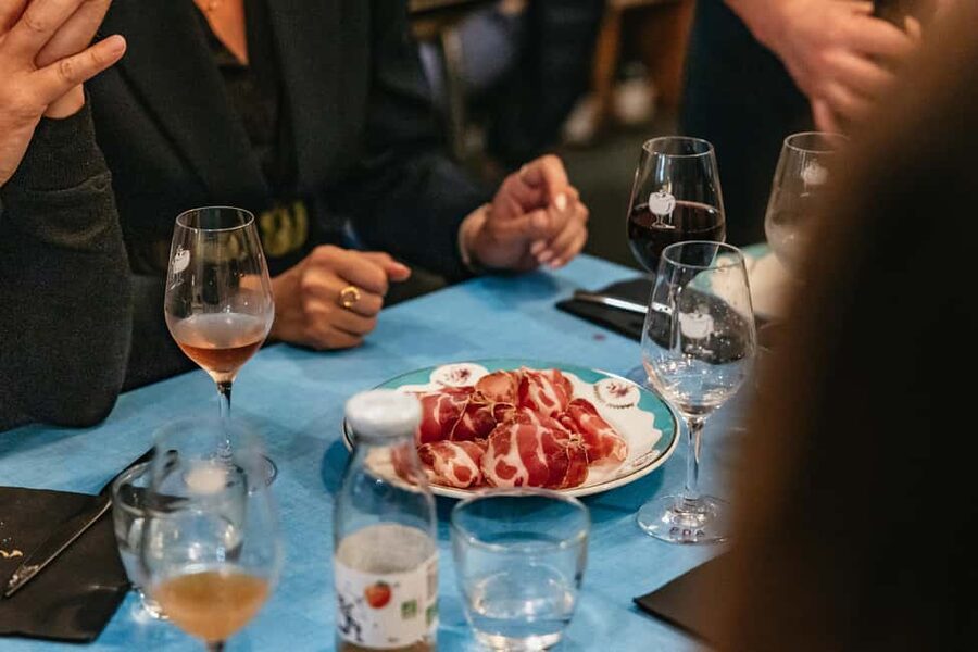 Nice: Sunset Food Tour with Full Meal and Wine - Guides and Group Energy: What You’re Likely to Feel