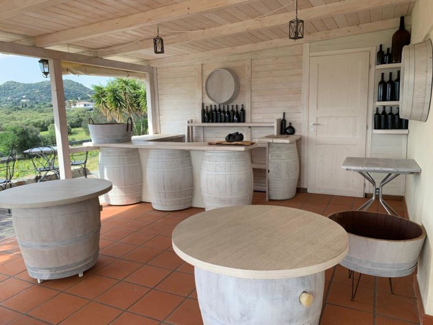Olbia: Gallura Winery Guided Tour with Tasting - Food on the side: what comes with the wine