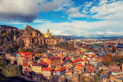 Old Tbilisi Tour: Private Walking Tour With Wine Tasting - Starting at Metekhi: Getting Oriented Before the Climb