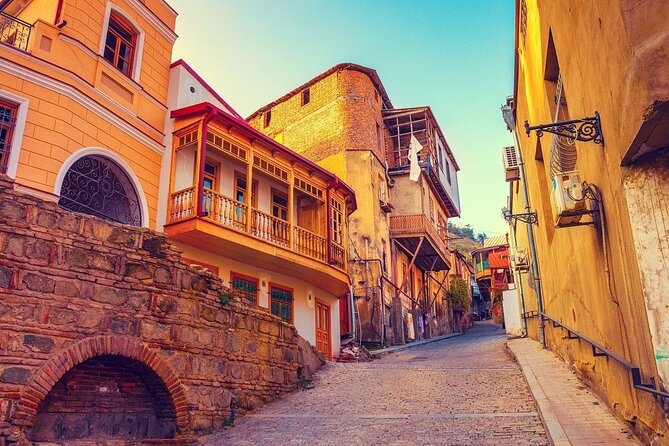 Old Tbilisi Tour: Private Walking Tour With Wine Tasting - Metekhi Cathedral and the Wine Tasting Finish: Turning Sights Into a Food Day Plan