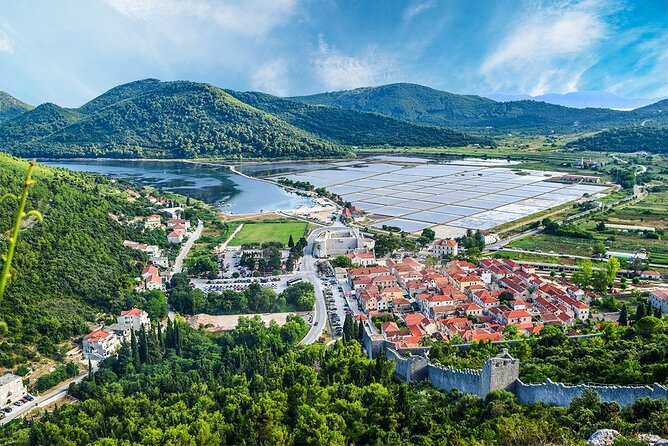 Oysters & Wine Tour From Dubrovnik (Small Group) - Mali Ston Bay oyster farm: the boat ride and the super-fresh factor