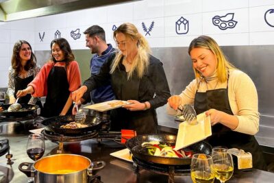 Paella Cooking Class, Wine Tasting & Central Market in Valencia - Mercat Central de Valencia: the ingredient hunt that actually teaches