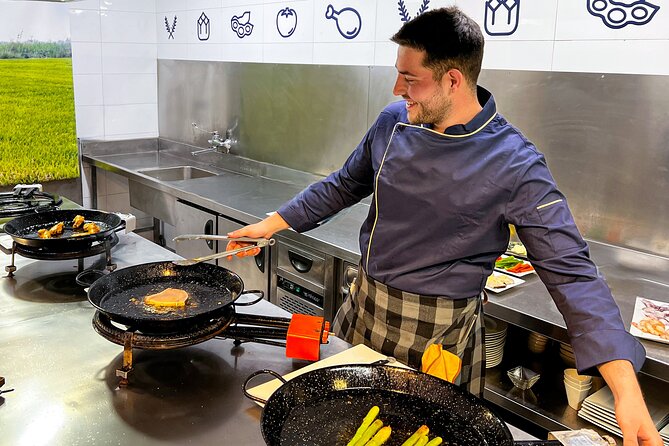 Paella Cooking Class, Wine Tasting & Central Market in Valencia - Price and value: what $84.65 buys you in the real world
