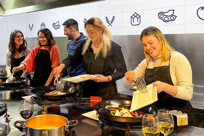 Paella Cooking Class, Wine Tasting & Central Market in Valencia - Mercat Central de Valencia: the ingredient hunt that actually teaches